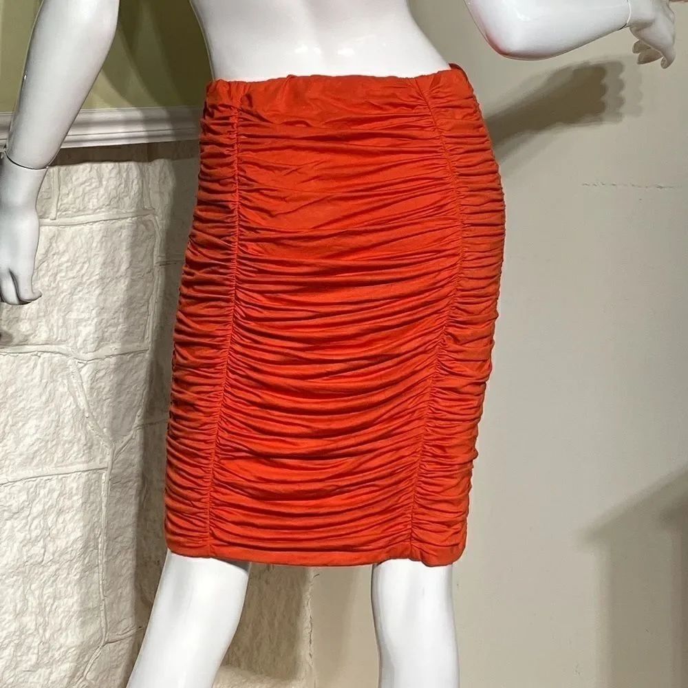 Tatum & Olivia Ruched Bodycon Mini Skirt - Picture 5 of 15